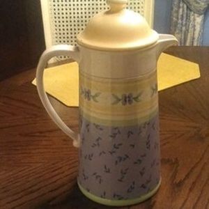 Pfaltzgraff Summer Breeze Coffee Carafe.